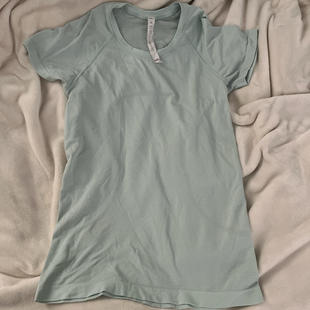 Lululemon Swiftly Tech Short Sleeve